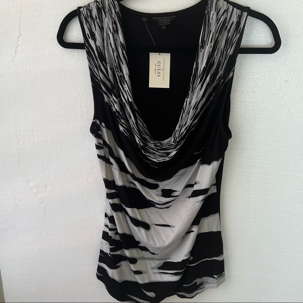 Guess top